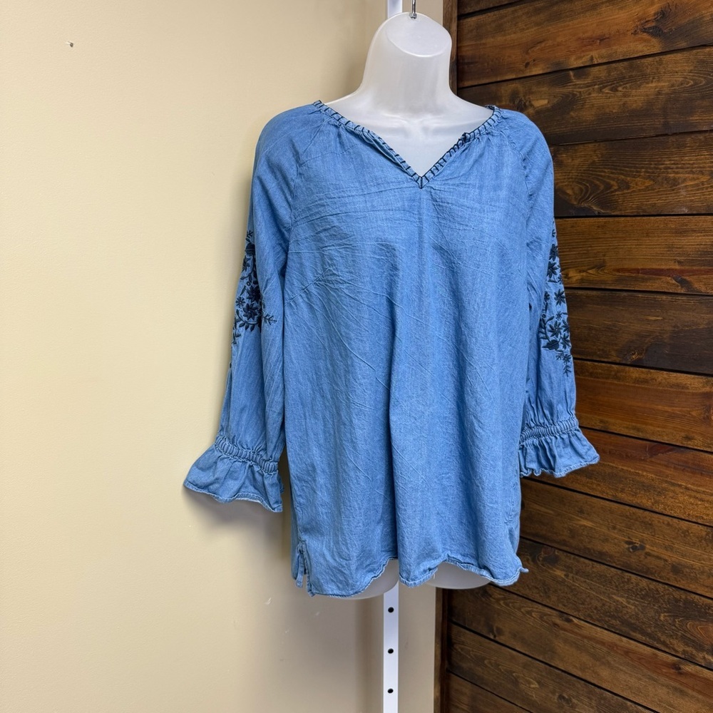 Silver Jeans Co Blue Embroidered Women's blouse 100% cotton Size XL